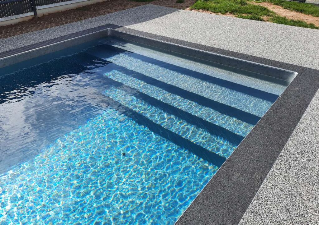 plage de piscine souple antidérapante en Haute-Vienne